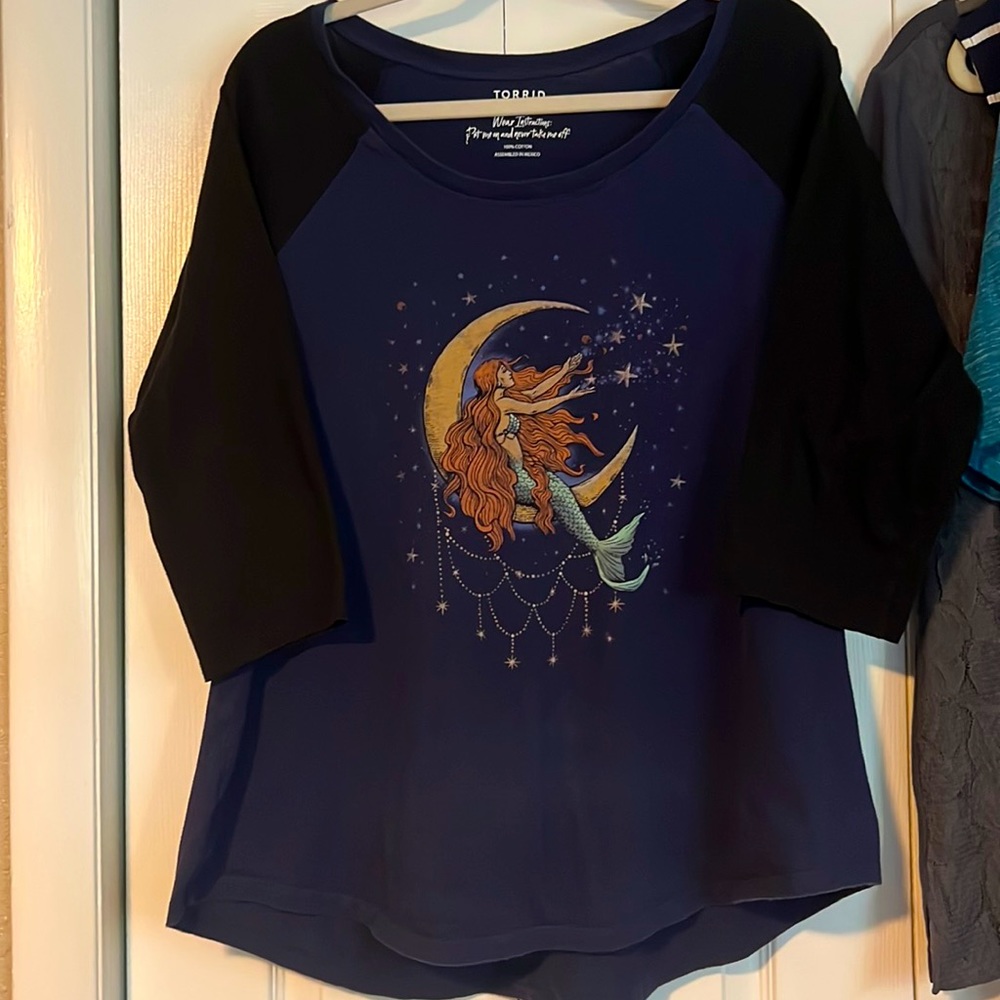 Torrid Mermaid baseball tee. 3/4 sleeve length size 1